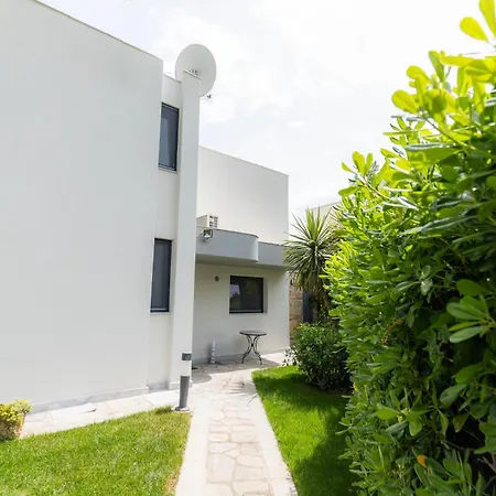 Villa Sani Forest Luxury *